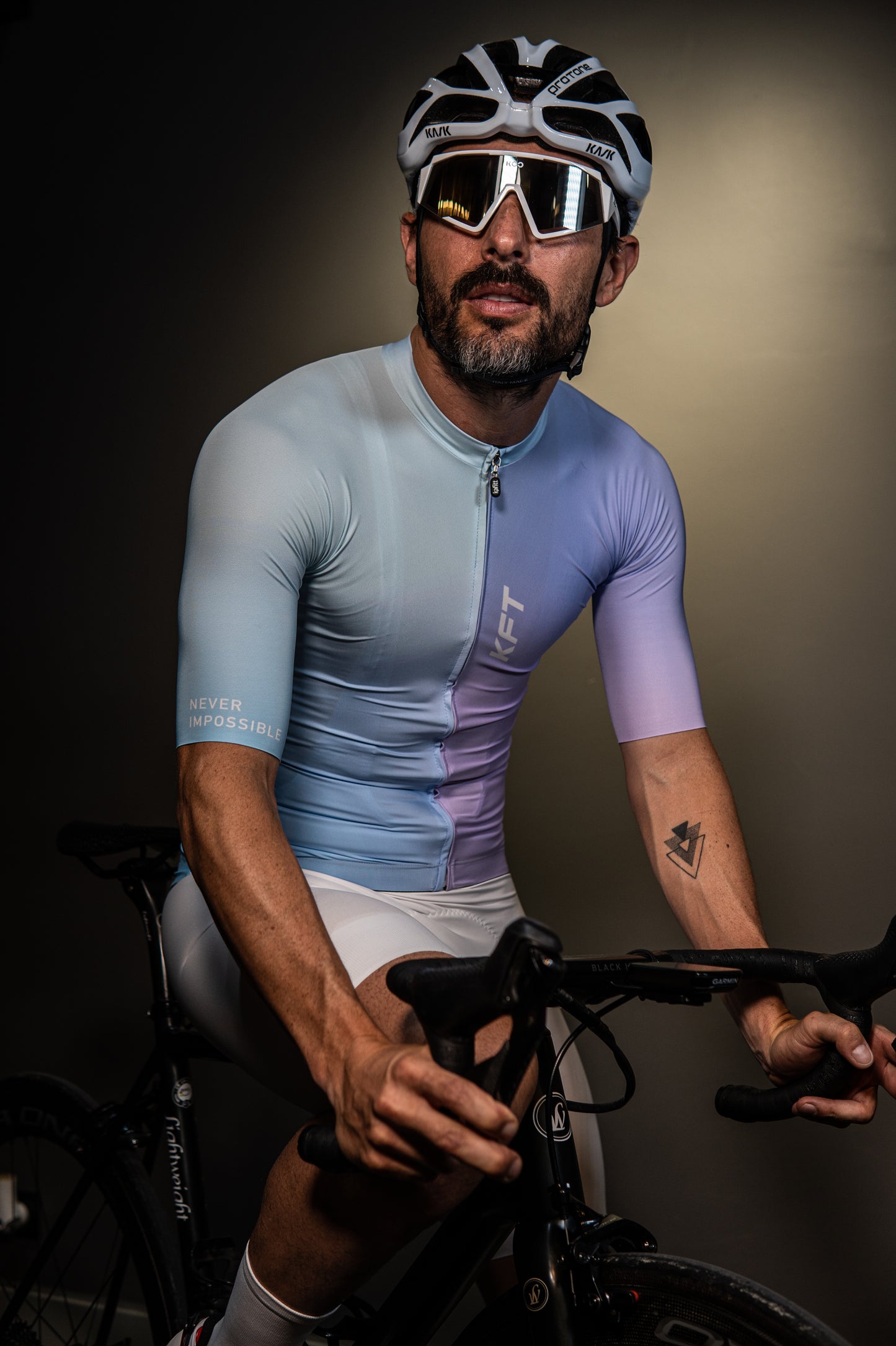 Jersey Basico Lila Slim MC Hombre