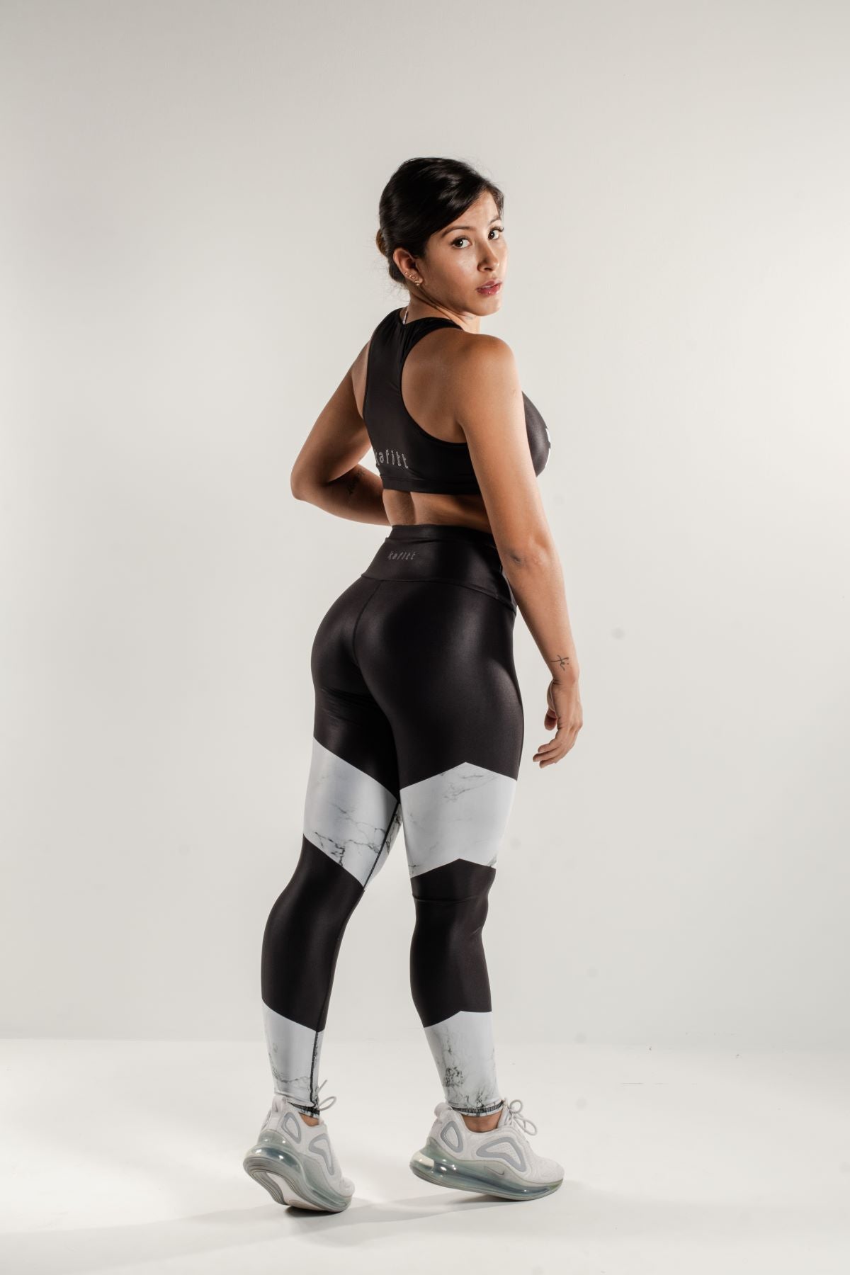 Conjunto Licra Larga + Top Fitness Minimal