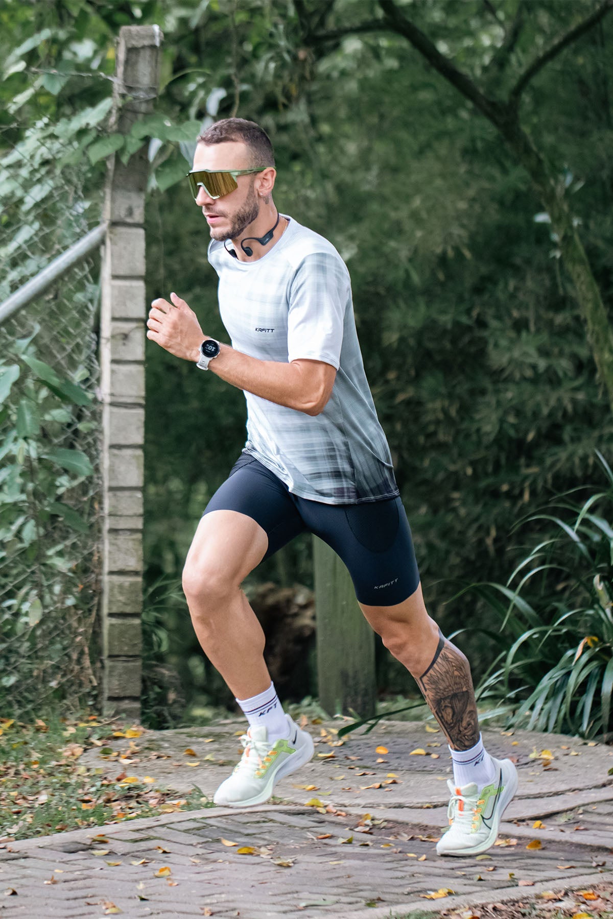 Licra Running Sin Costuras /Bolsillos Hombre Negra