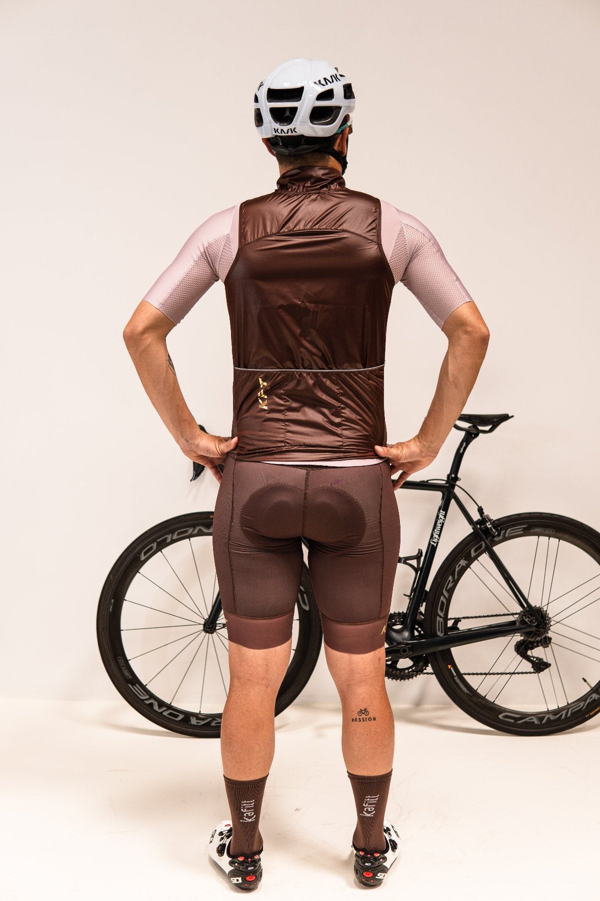 BROWN SEMIPERMEABLE VEST