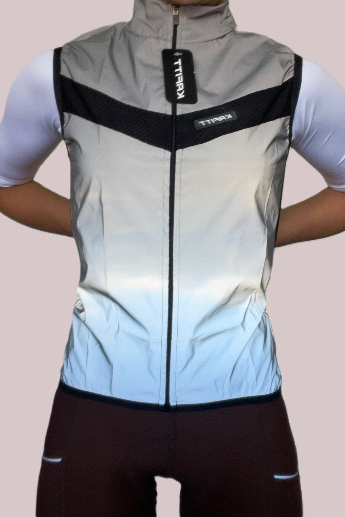 REFLECTIVE VEST