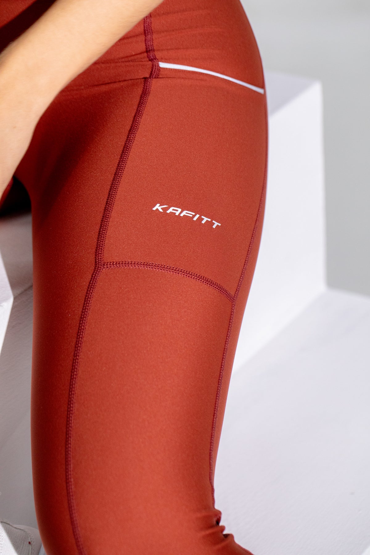 REFLECTIVE RUNNING LYCRA LONG PANTS TERRACOTTA