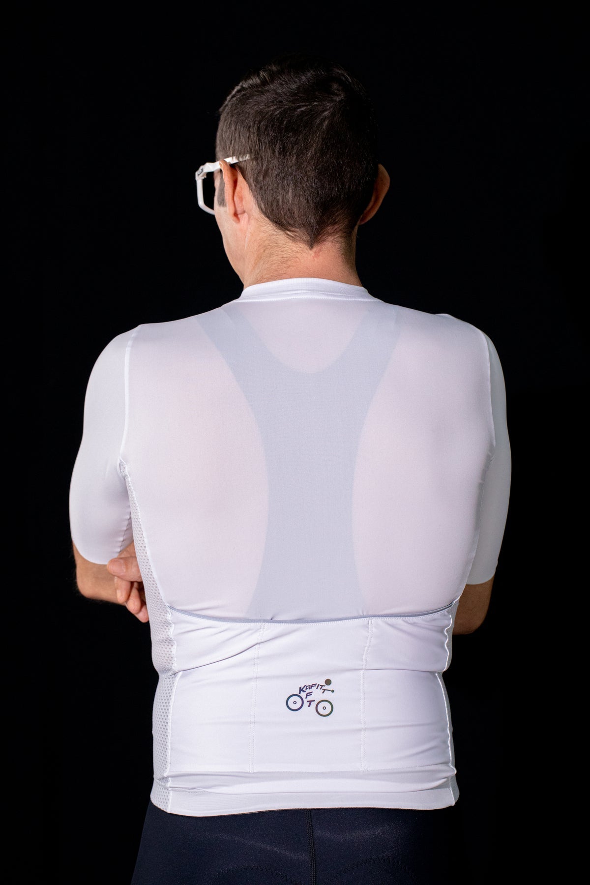 MEN'S SHORT SLEEVE BASIC JERSEY WITH WHITE Iridescent LOGO