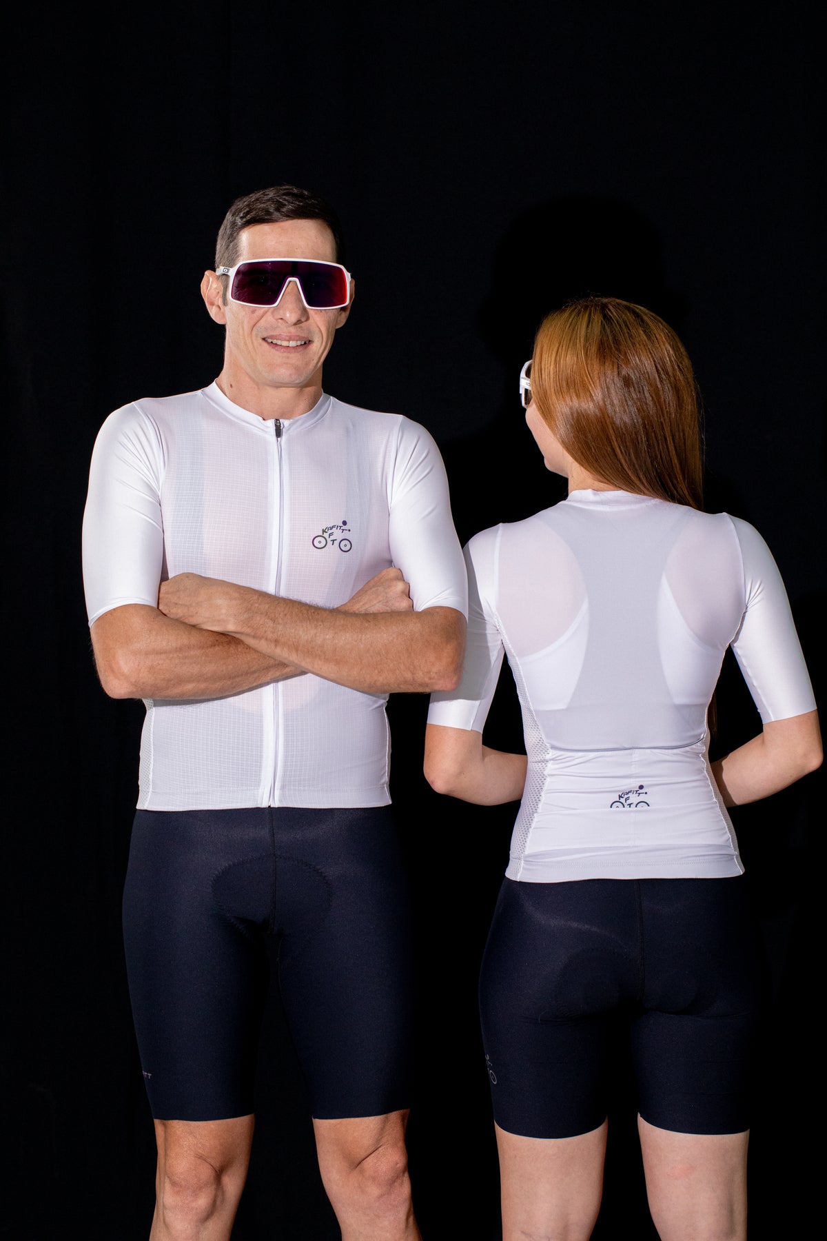 MEN'S SHORT SLEEVE BASIC JERSEY WITH WHITE Iridescent LOGO