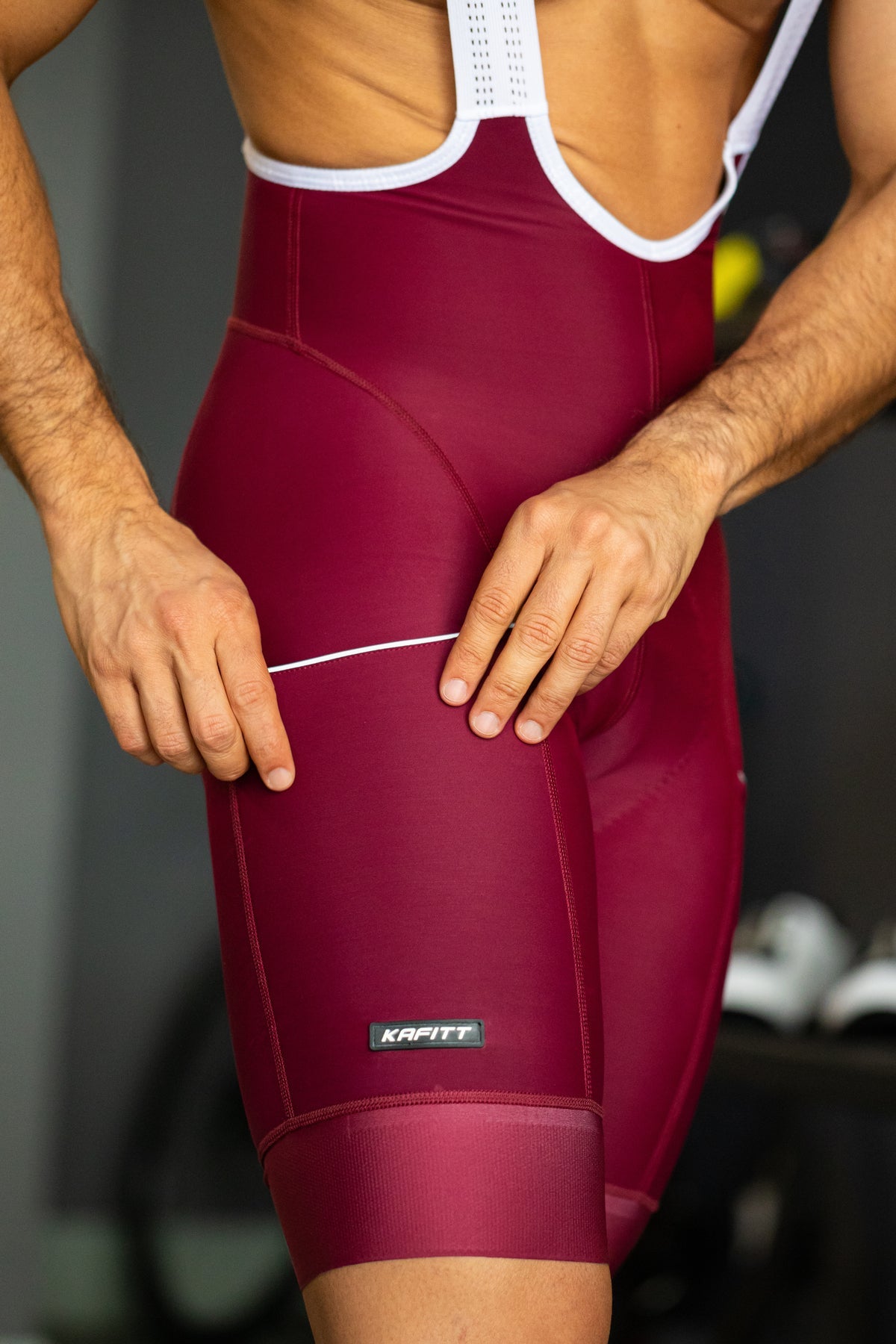 BASIC LYCRA WITH WINE POCKETS FOR MEN